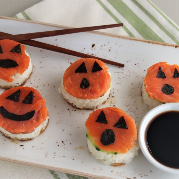 "Pumpkin" Sushi Rice Cakes For Halloween